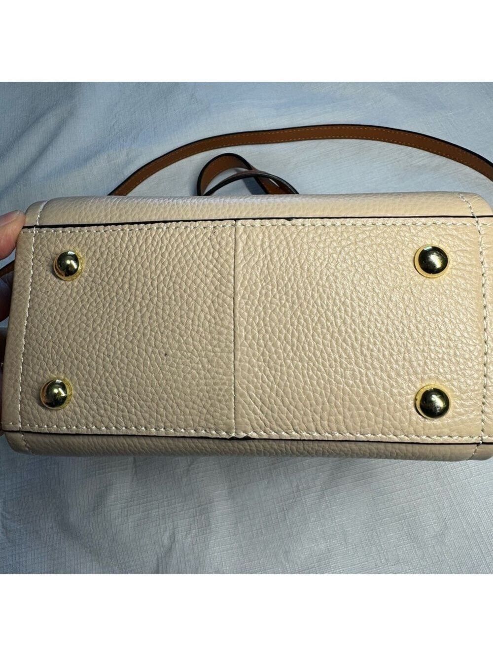 Danier Cream and Brown Crossbody Bag Top Handle and removable strap - Picture 6 of 12